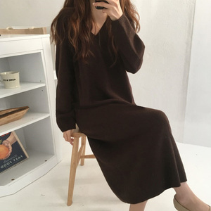 Tendenza invernale coreano all'ingrosso Casual scollo a V tinta unita Pullover in <span class=keywords><strong>maglia</strong></span> soffice Maxi maglione d'angora abito per donna - Product Image 4