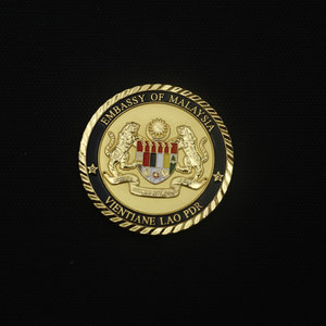 Moneta commemorativa personalizzata all'ingrosso per scambio <span class=keywords><strong>diplomatico</strong></span>, con Tigre Gemella, Stemma Nazionale, Spada ad Ala, Stella e Blocco di Colore, in Metallo Smaltato - Product Image 2