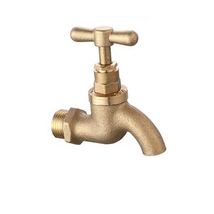 Robinet d'extérieur <span class=keywords><strong>de</strong></span> <span class=keywords><strong>type</strong></span> PEX <span class=keywords><strong>de</strong></span> 1/2 pouce Robinet en laiton grincé Robinet d'eau en laiton - Product Image 3