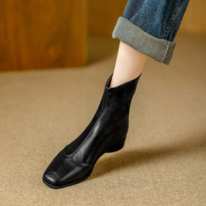 Botas de Nieve Multifuncionales Cómodas con Tacón Grueso y Punta Cuadrada para Mujer, Diseño Retro, Tacón Alto y Antideslizante - Product Image 5