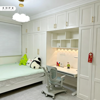 Suite de chambre d'enfant en bois style nordique crème, avec lit tatami, armoire et bureau, mobilier de maison pour petits espaces