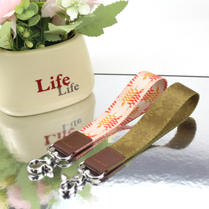 Tùy chỉnh dây đeo cổ tay bán buôn dây buộc an toàn khác da tùy chỉnh Keychain phím dây buộc - Product Image 3