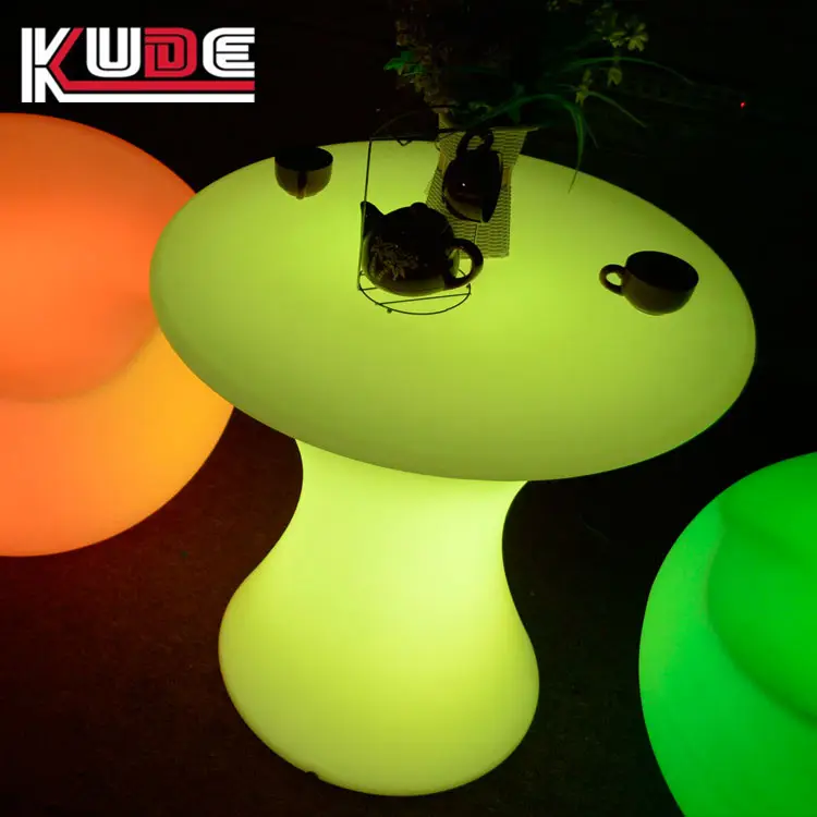 16色変更照明付きLEDラウンドテーブル硬質プラスチック耐久性のある屋外用家具