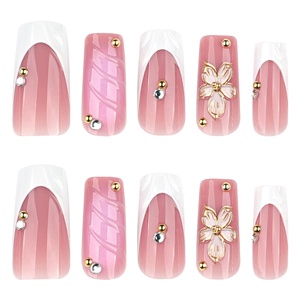Uñas Postizas Rectangulares Medianas y Duraderas, Estilo Francés, Flor Blanca Tridimensional, <span class=keywords><strong>Manicura</strong></span> - Product Image 2