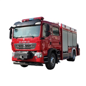 Camion de pompiers et de sauvetage multifonctionnel diesel <span class=keywords><strong>4x4</strong></span> HOWO neuf avec grue, 150-250 ch, réservoir de 5001-7000 L, à <span class=keywords><strong>vendre</strong></span> - Product Image 1