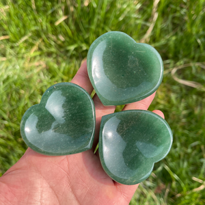 Cuenco de Corazón de Aventurina Verde, Cristal Natural Tallado a Mano, Colección de Decoración para el Hogar con Propiedades Curativas - Product Image 1