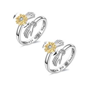 Anillo Giratorio Antiestrés CZ Girasol, Anillo de Compresión Fidget, Anillos Giratorios para Parejas 'Eres mi rayo de sol' para Chicas - Product Image 1