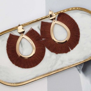 Pendientes de flecos de borla Retro de moda occidental, pendientes colgantes de Metal al por mayor baratos, pendientes de gota de playa bohemios hechos a mano para mujer - Product Image 4