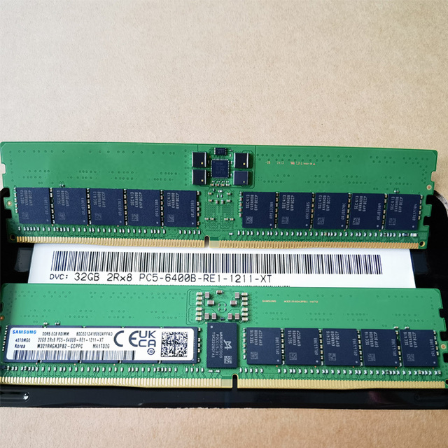 SUMSUNG New Stock High Quality Server Workstation DDR5 32GB ECC RDIMM 6400MT/s RAM Module M321R4GA0PB2-CCP Memory Module