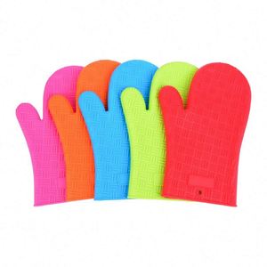 Guantes de silicona con patrón para barbacoa, resistentes al fuego, para horno, guantes de cocina para chef con puño abierto en ambos lados - Product Image 4