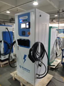Nouvelles stations de charge 120kw DC CCS EV chargeur de batterie de véhicule électrique avec tension d'entrée de puissance de sortie 100kw IP55 condition - Product Image 6