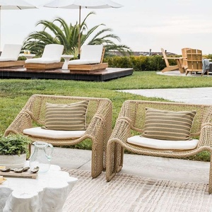 Set di Divani <span class=keywords><strong>da</strong></span> Esterno in Rattan PE Artigianale di Lusso Moderno con Struttura in Alluminio e Cuscini per Patio, <span class=keywords><strong>Giardino</strong></span> e Balcone - Product Image 1