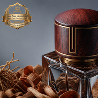 Berlin Cedar Eau de Parfum Unisex, Fragancia Amaderada de 50 ml, Botella de Perfume Personalizada con Etiqueta Privada