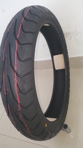 Neumático de Motocicleta Estándar para Carretera, Neumático de Motocicleta 110/70-17, Características de Manejo, Alta Durabilidad, de Vietnam - Product Image 2