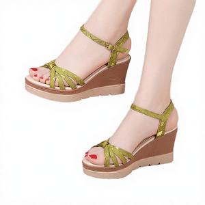 Sandalias de Plataforma con Cuña para Aumentar la Estatura, Ligeras, Impermeables, con Suela Gruesa de Goma, Tacón Alto, Verano 2026 - Product Image 4