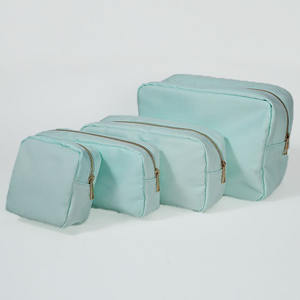 Sac cosmétique en nylon rayé personnalisable avec fermeture éclair, grande capacité, style féminin, imperméable, écologique, couleurs vives, quatre compartiments - Product Image 4