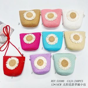 Sac tissé en paille à motif tournesol, mini sac à bandoulière 12x14cm pour femmes, accessoire de plage d'été - Product Image 3