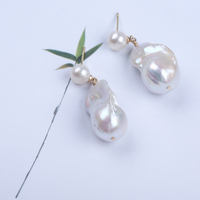 Boucles d'oreilles en perles d'eau douce baroques de mode pour femmes