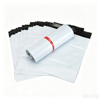 Sacs d'expédition en polyéthylène blancs personnalisés avec logo, motif de qualité supérieure et gaufrage pour chaussures, chaussettes, fourrures