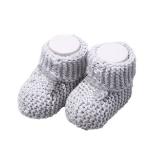 Cadeaux uniques pour bébé fille nouveau-né avec couverture en laine douce et adorables chaussons – Vente en gros de cadeaux pour futures mamans - Product Image 4