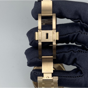 OEM Men's Business Waterproof Automatic <b>Mechanical</b> <b>Watch</b> with Original Japanese NH35 Hollow Movement - Product Image 4