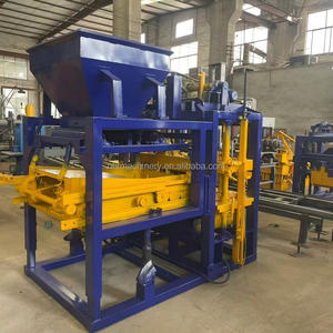 Gagnez de l'argent à domicile : Idées d'affaires à petit investissement et gros profit – Machine automatique de fabrication de blocs de pavés creux QT4-25 à longue durée de vie - Product Image 5