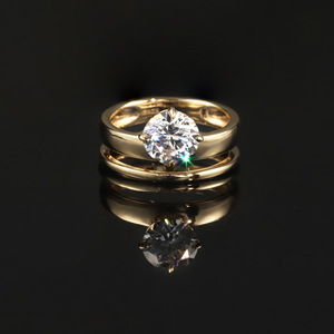 Bague unisexe en argent sterling S925 plaqué or 18 carats avec moissanite |   Prong Setting Laurel Goddess Niche Design |   Certifié GRA Luxe - Product Image 3