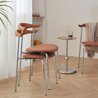 Chaise de salle à manger rétro nordique minimaliste vintage en bois massif avec dossier en fer et corne pour café et restaurant