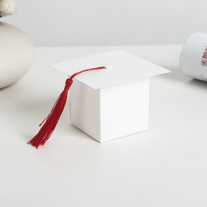 Cajas <span class=keywords><strong>de</strong></span> <span class=keywords><strong>Dulces</strong></span> para Graduación, Recuerdos para Fiesta <span class=keywords><strong>de</strong></span> Graduación, Cajas <span class=keywords><strong>de</strong></span> Regalo <span class=keywords><strong>con</strong></span> <span class=keywords><strong>Gorro</strong></span> <span class=keywords><strong>de</strong></span> Graduación Clase 2026, Centros <span class=keywords><strong>de</strong></span> Mesa <span class=keywords><strong>con</strong></span> Borla para Ceremonia <span class=keywords><strong>de</strong></span> Graduación - Product Image 2