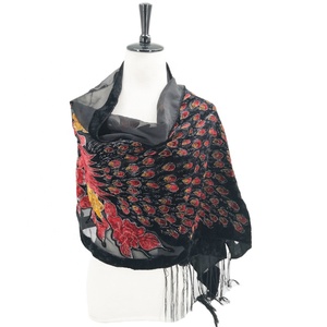 MIO <span class=keywords><strong>Elegante</strong></span> <span class=keywords><strong>Sciarpa</strong></span> Classica in Viscosa Setosa Pashmina con Nappe in Velluto di Seta Ricamato Stile Pavone per Donne a Yiwu - Product Image 4