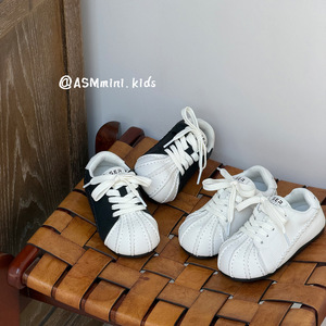 <span class=keywords><strong>Botas</strong></span> <span class=keywords><strong>de</strong></span> tobillo <span class=keywords><strong>blancas</strong></span> retro con puntera <span class=keywords><strong>de</strong></span> concha para niños y <span class=keywords><strong>niñas</strong></span>, estilo primavera 2026, diseño feo-adorable, casuales, con suela <span class=keywords><strong>de</strong></span> goma para skate. - Product Image 3