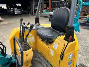 Miniexcavadora Usada de 3 Toneladas, Motor Hidráulico, Bomba, Rodamientos, Origen Japón, 13.4kW de Potencia, 0-2000 Horas de Uso - Product Image 6