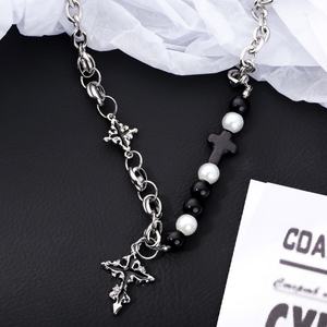 Collier pendentif croix délicat en acier inoxydable anti-ternissement, tendance, cadeaux religieux chrétiens pour femmes, hommes et filles - Product Image 2