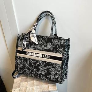 Bolso Tote con Estampado Floral para Mujer con Asa de Bufanda - Product Image 2