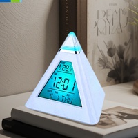 Réveil LED intelligent à changement de couleur Affichage électronique de la température intérieure et de l'humidité Bureau Salon Extérieur Bureau Salle de bain Utilisation