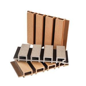 Revestimiento de Pared Decorativo Exterior de WPC, Panel de Pared Acanalado de Madera y Plástico Compuesto para Exteriores - Product Image 1