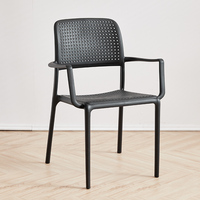 Chaises de salle à manger empilables en plastique moulées par injection pour intérieur et extérieur, idéales pour restaurants et cafés - Vente en gros usine