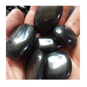 Cailloux <span class=keywords><strong>de</strong></span> pierre noire naturelle polie <span class=keywords><strong>de</strong></span> taille multiple <span class=keywords><strong>de</strong></span> haute qualité pour le décor <span class=keywords><strong>de</strong></span> <span class=keywords><strong>terre</strong></span> <span class=keywords><strong>de</strong></span> <span class=keywords><strong>jardin</strong></span> - Product Image 5