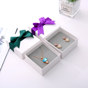 Tapa universal clásica y caja <span class=keywords><strong>de</strong></span> embalaje <span class=keywords><strong>de</strong></span> base <span class=keywords><strong>Papel</strong></span> Cartón Joyería Anillo <span class=keywords><strong>de</strong></span> regalo Cajas <span class=keywords><strong>de</strong></span> pendientes Collar Cajas <span class=keywords><strong>de</strong></span> joyería - Product Image 5