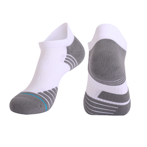 Chaussettes de football antibactériennes durables en mélange de coton, confortables, haute élasticité, séchage rapide, respirantes pour l'entraînement, le yoga et les séances de sport - Product Image 1