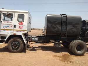 Truck <b>Mounted</b> Bitumen Sprayer High Precision Bitumen Pressure Distributor for Road Construction - Product Image 4