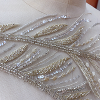 Patch de fleur à paillettes Applique de dentelle de perles lourdes 3D, Applique de dentelle de fleurs 3D, Broderie d'appliques de dentelle de tulle brodée