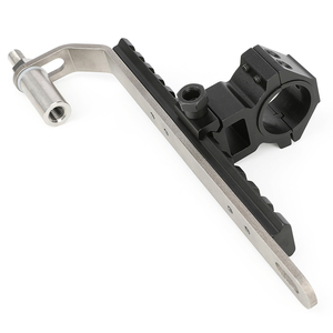 Anti titreşim 360 dönen kask feneri tutucu LED aydınlatma montaj braketi okçuluk bileşik yay avcılık için - Product Image 4