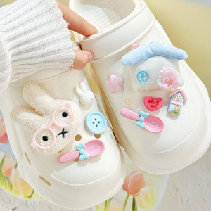 จี้เรซิ่นรูปแบนลาย<span class=keywords><strong>การ์ตูน</strong></span> กระต่ายน้อยน่ารัก <span class=keywords><strong>บ้าน</strong></span>หลังเล็ก ช้อน ของตกแต่งรองเท้า DIY - Product Image 1