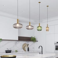 Lustre LED Doré Nordique, Lampe de Chevet Créative à Tige Longue pour Restaurant et Chambre, Luminaire de Bar à Tête Unique, Verre Moderne de Luxe Léger et Compact