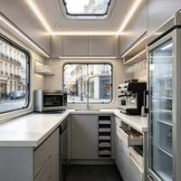 Food Truck à Démarrage Rapide - Camion de Restauration Rapide et de Chocolaterie, Disponible à la Vente à Tout Moment, Personnalisable et Conçu pour Être Conduit