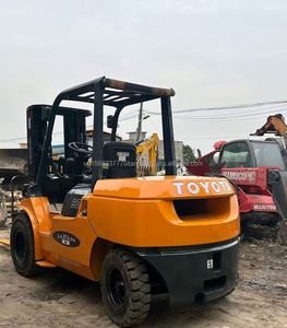 รถยกโตโยต้า 7F50 ดีเซล-ไฟฟ้า-แก๊ส ประสิทธิภาพสูง เครื่องยนต์แบบสันดาปภายใน มือสอง ระยะยก 3 ม. 4.5 ม. 6 ม. ราคาแข่งขันได้ - Product Image 4