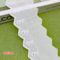 Ruban de dentelle festonnée brodée florale assortie en coton blanc traditionnel avec œillets pour vêtements, sacs et chaussures – Vente en gros
