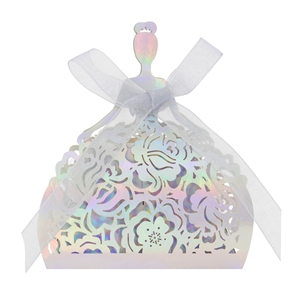 Boîtes à dragées miroir dorées découpées au laser, motif fille avec roses, lot de 50, boîtes à bonbons ajourées pour cadeaux de mariage et de douche nuptiale - Product Image 2