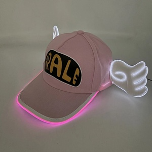Carino Anime Dr. Crollo LED cappello al Neon Arale cappellino da Baseball con ali d'angelo rosa luminoso cappello da festa per ragazze donne Costume di Halloween - Product Image 4
